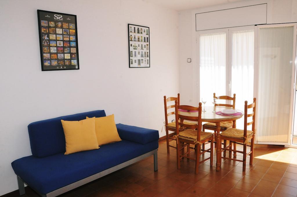 Apartaments Bonaventura 7 锡切斯 客房 照片