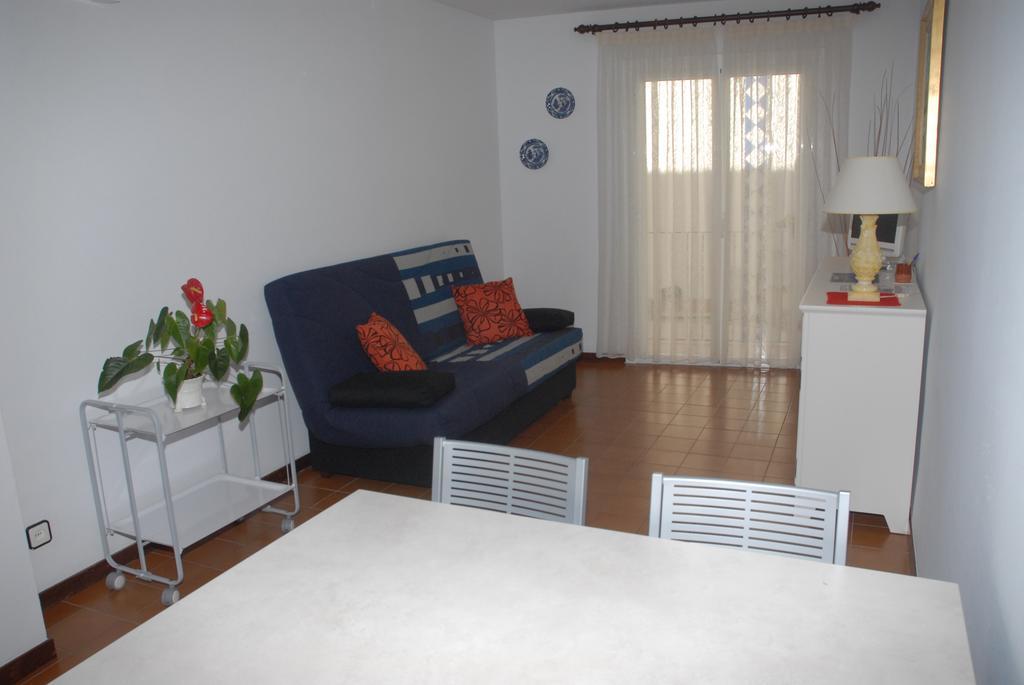 Apartaments Bonaventura 7 锡切斯 外观 照片